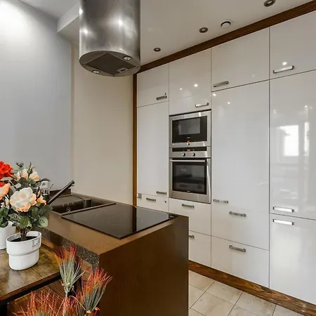 Апартаменти Flat Near Metro,